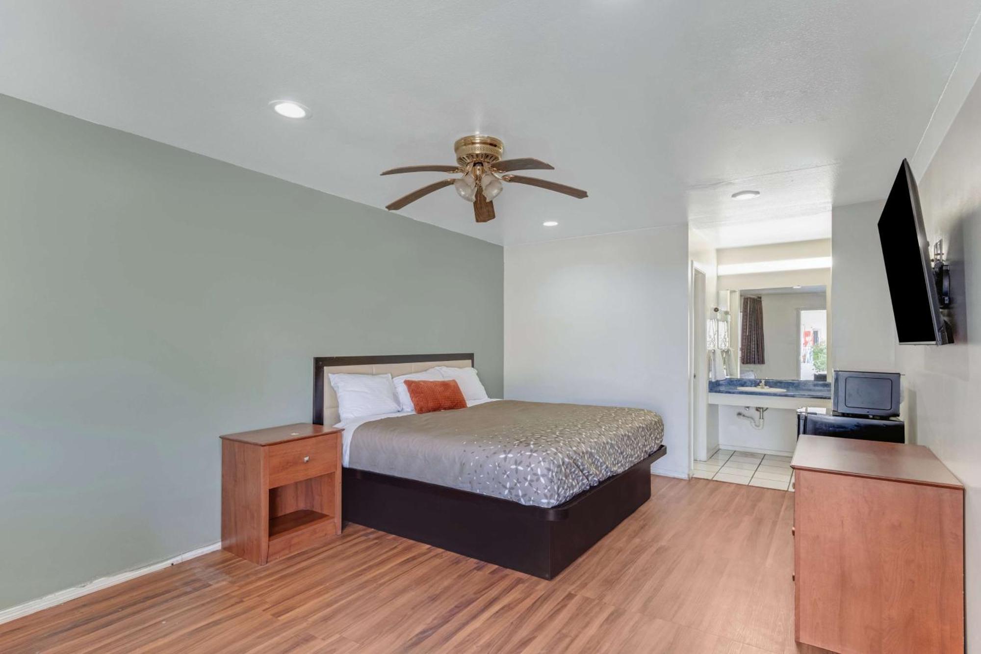 Americas Best Value Inn San Antonio Downtown Riverwalk Екстер'єр фото