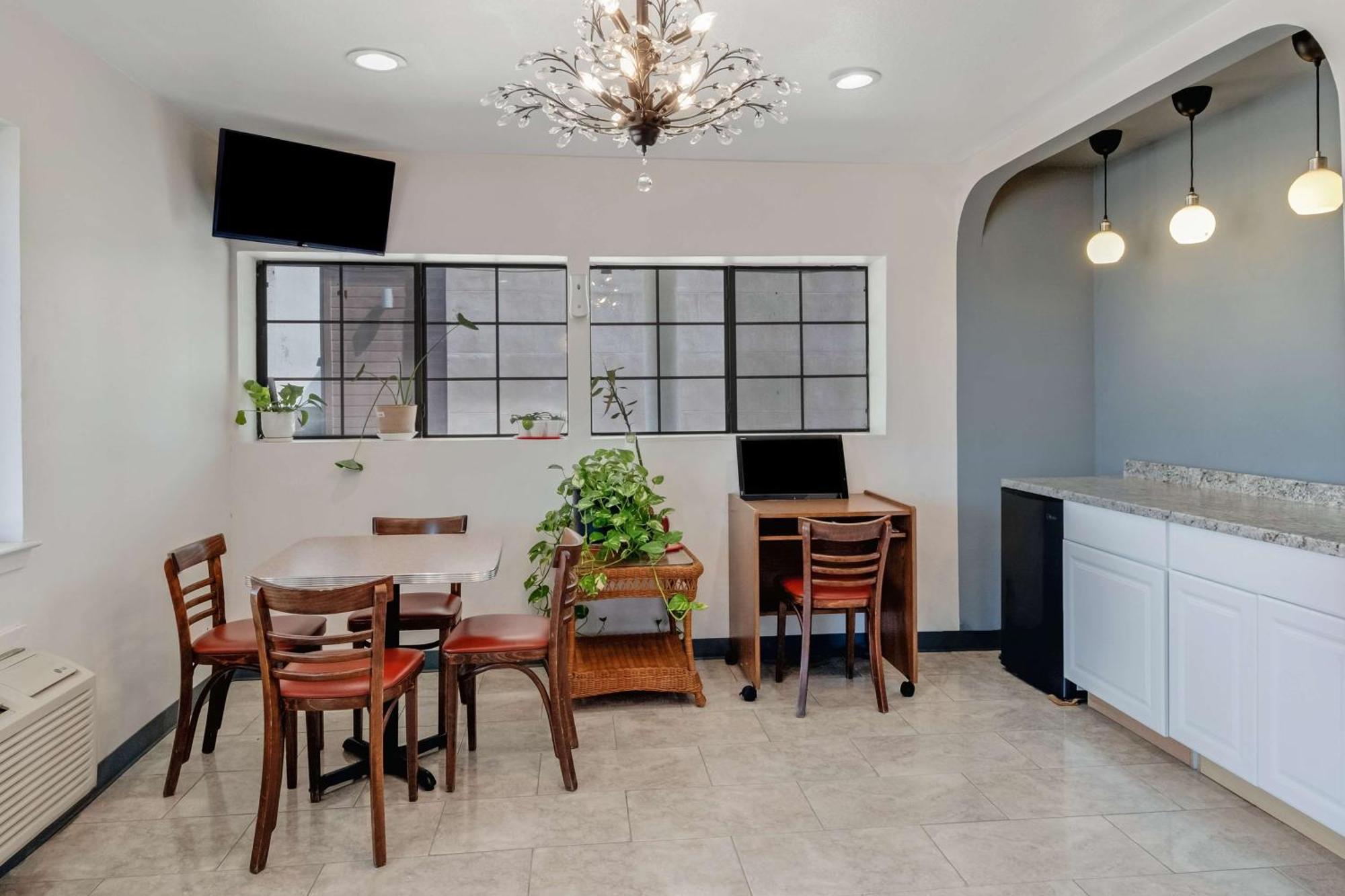 Americas Best Value Inn San Antonio Downtown Riverwalk Екстер'єр фото