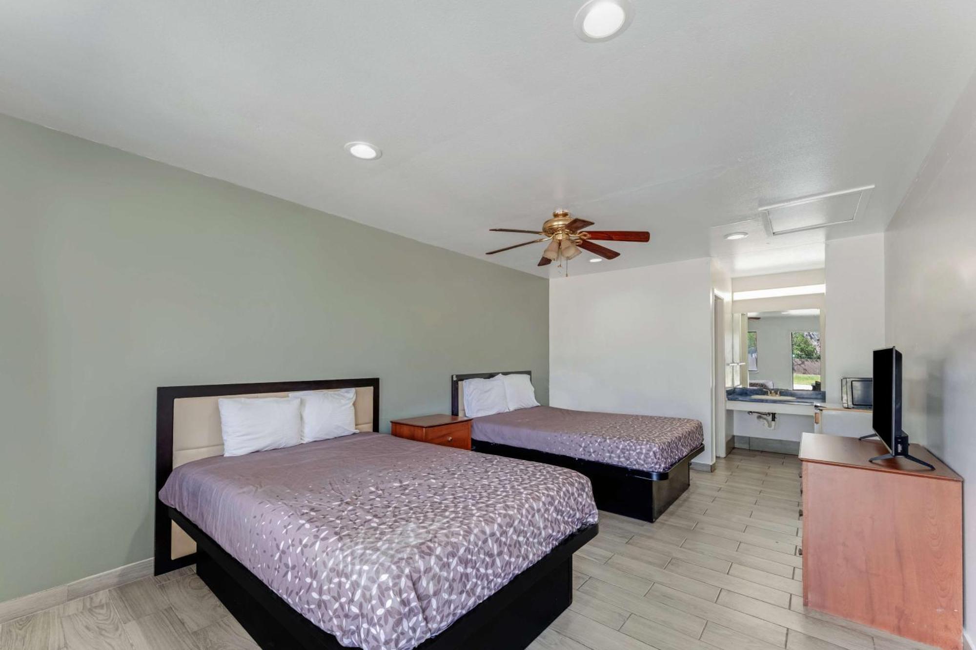 Americas Best Value Inn San Antonio Downtown Riverwalk Екстер'єр фото